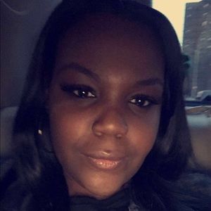 Meet your Posher, Maleeka